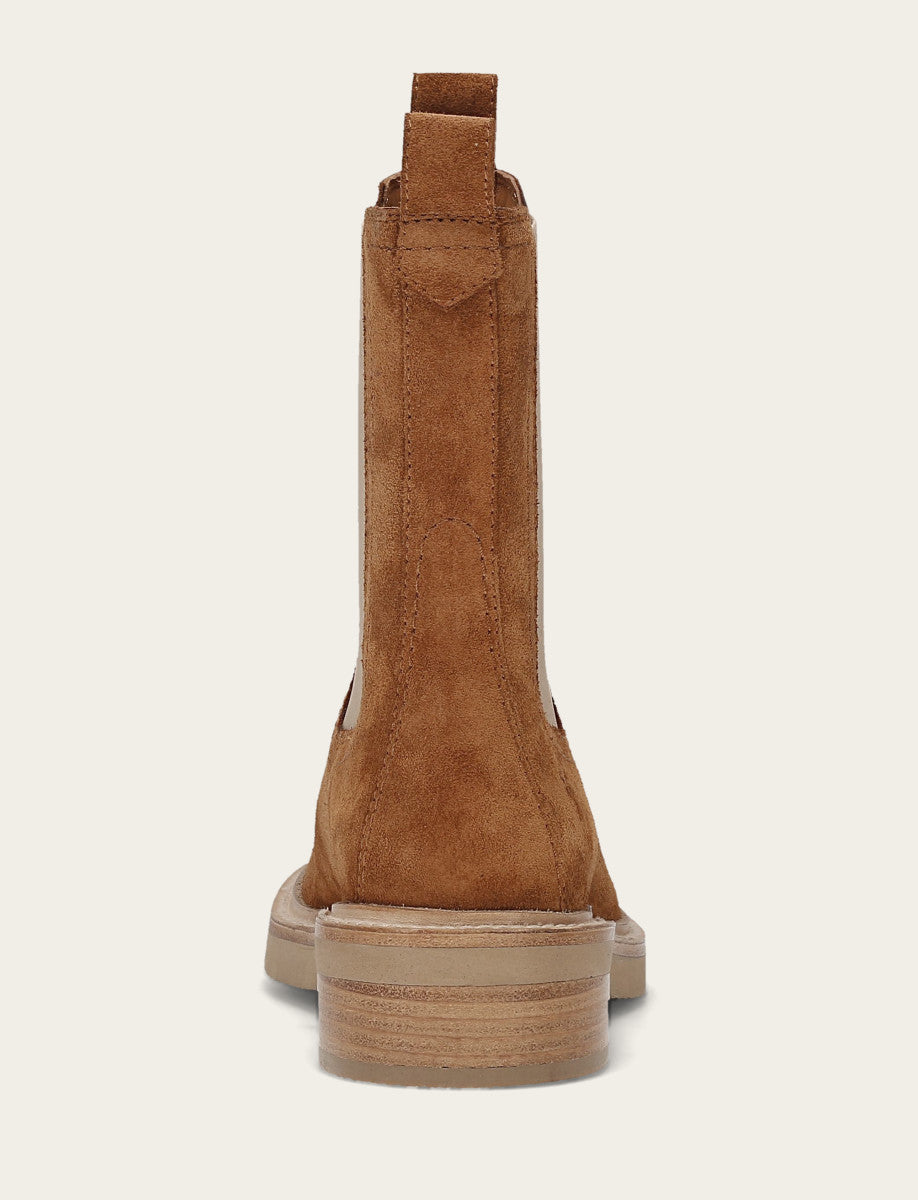 Phoebe Chelsea - Image 6